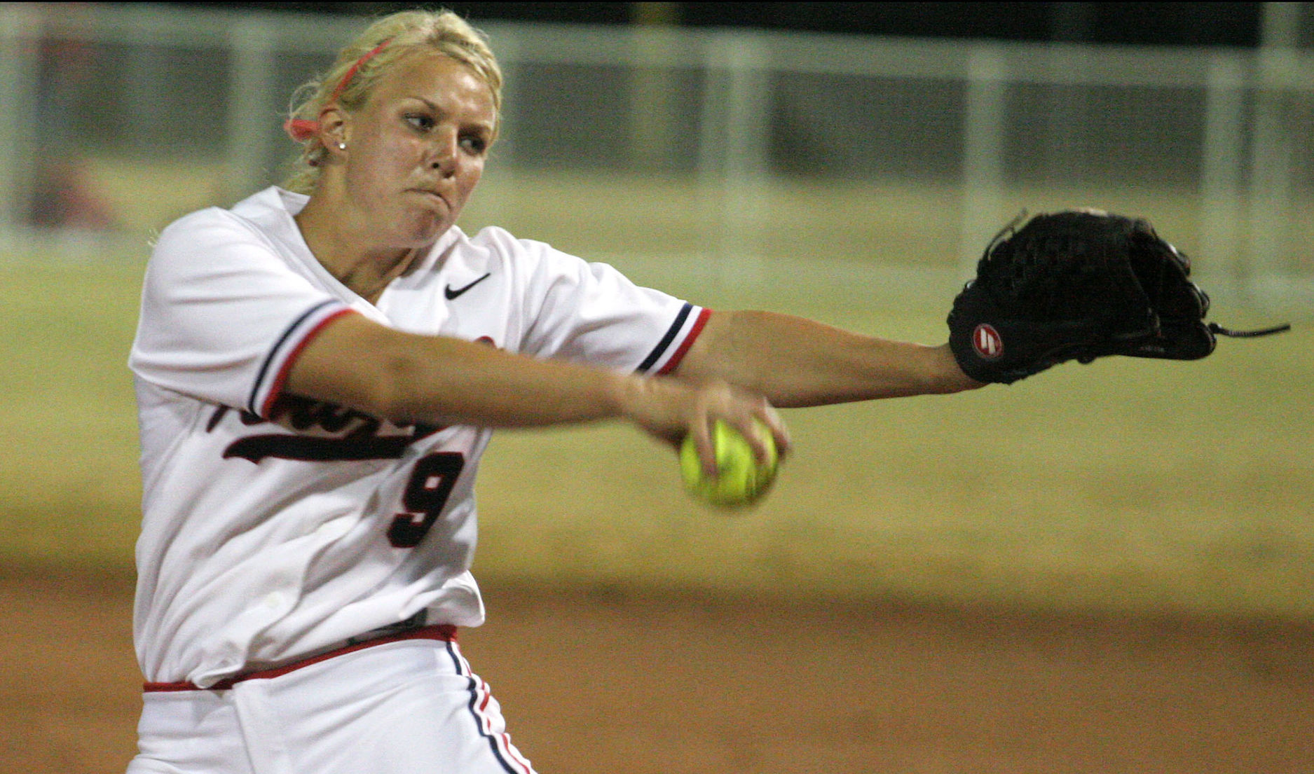 University of Arizona pitcher Taryne Mowatt